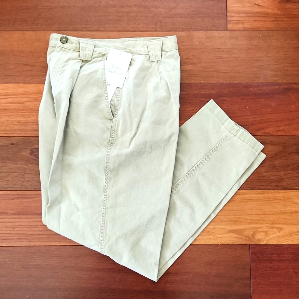 NWT Vintage Liz Wear Dark khaki tan trousers. Size 2P.